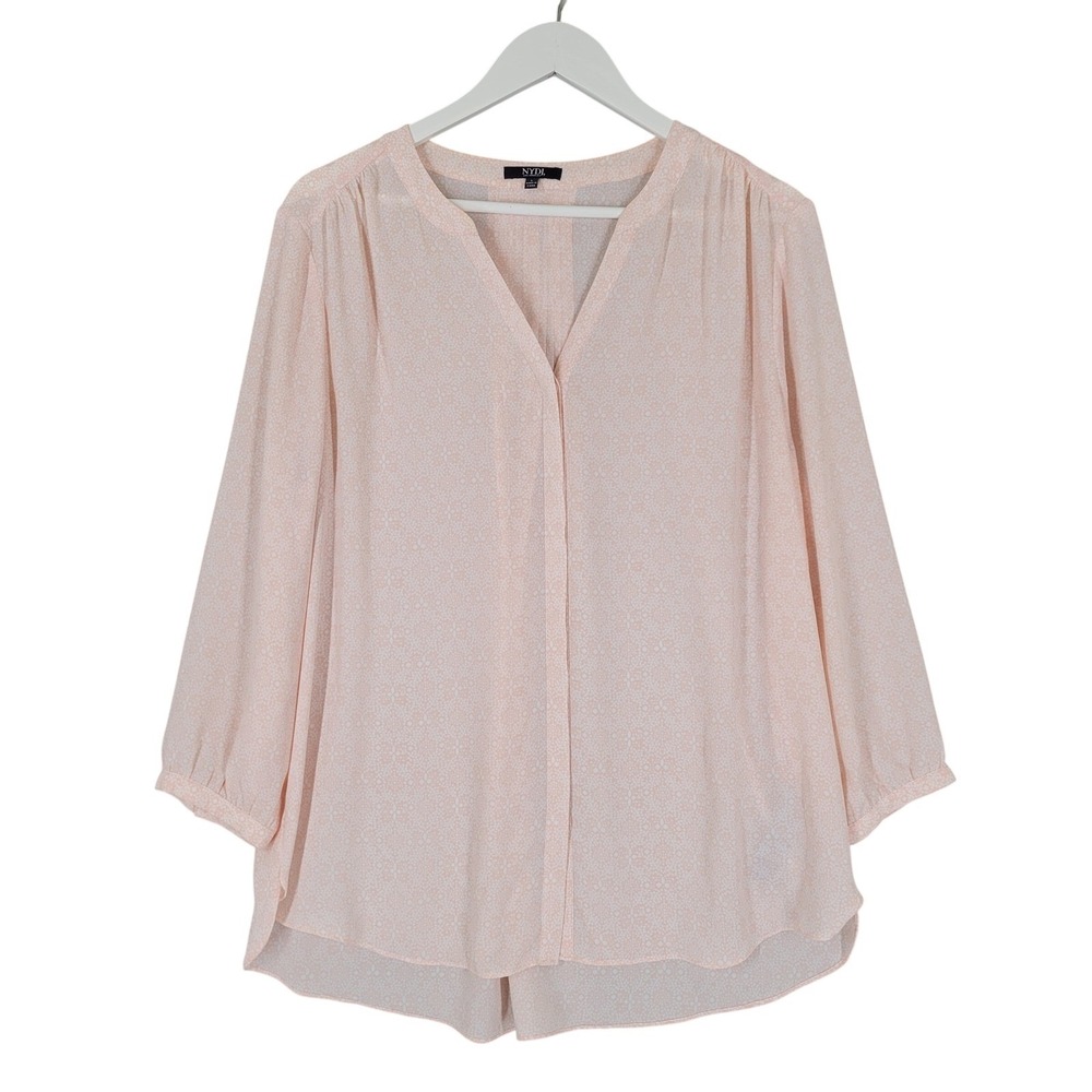 NYDJ Pintuck Blouse Women Large Peach Pink White Dot Print 3/4 Sleeve V-Neck - Picture 1 of 9